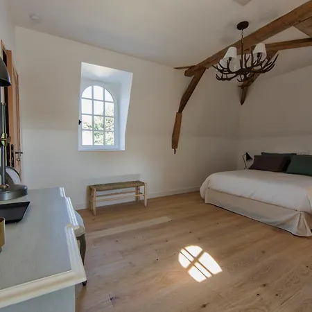 Βίλα Orangerie De La Touchardiere *